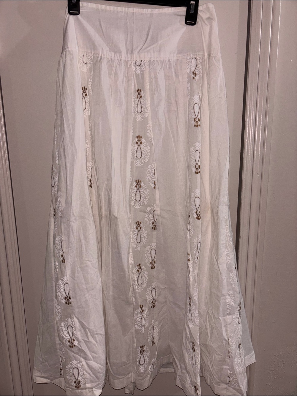 Women’s White Embroidered Maxi Skirt - Aller Simplement